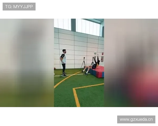 库尔图瓦最新伤病动态：恢复进展顺利，复出时间仍待评估