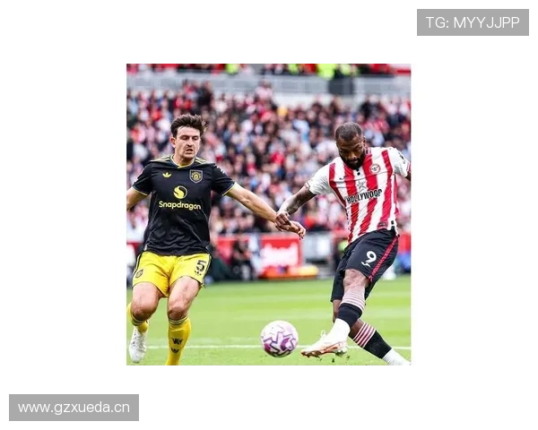 曼联防线失误频繁，对赛季战绩与稳定性形成明显影响